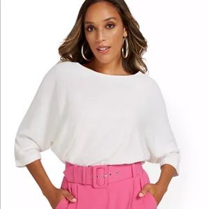 NEW YORK & CO WHITE SWEATER